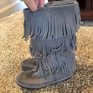 Minnetonka Womens Boots